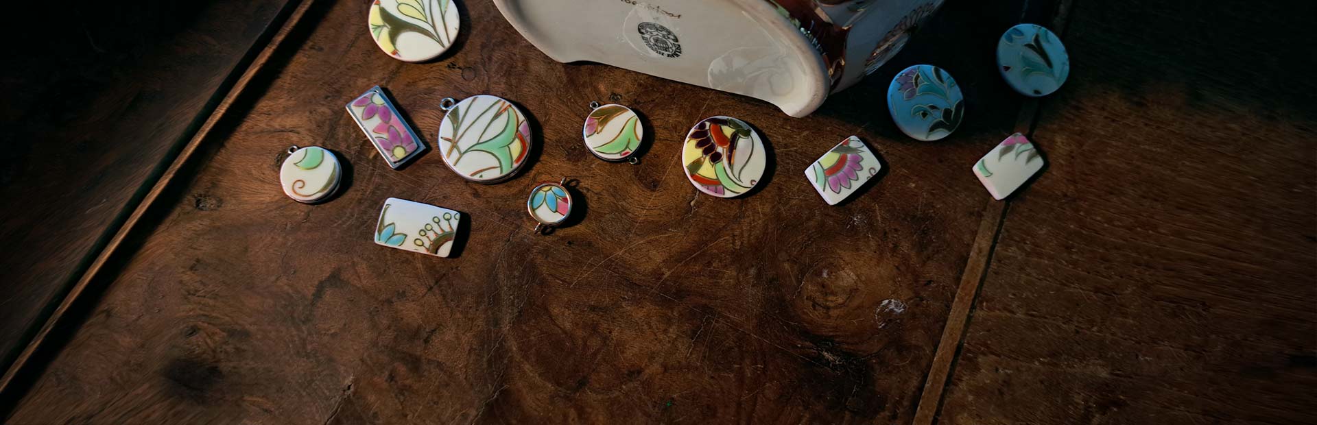 Old, damaged Zsolnay porcelains are given new life in the Artucci Workshop